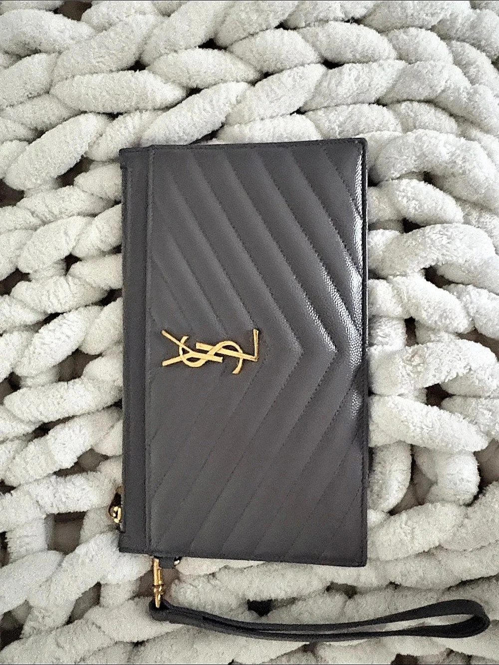 Saint Laurent Monogram Matelassé Chevron Tablet Pouch Gray Like New